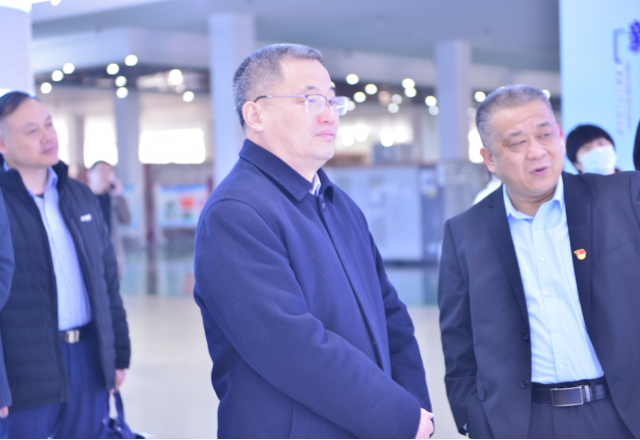济宁市市场监督管理局局长侯典峰一行莅临华体会（中国）调研