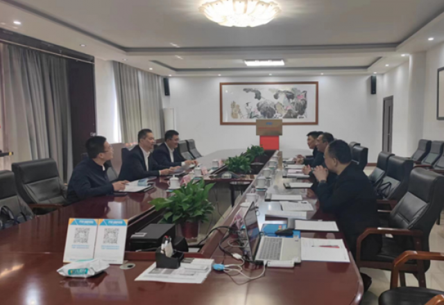 乐江华到华体会（中国）公司调研指导工作