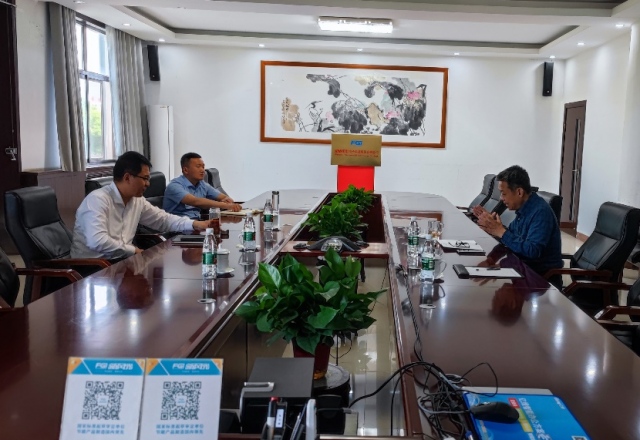 李强县长到华体会（中国）公司走访调研